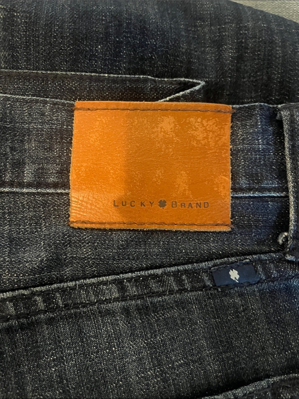Lucky Brand Men's Straight Jeans in Dark Blue with Tan Patch